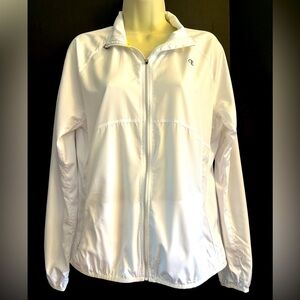 Champion cool CTRL performance lightweight wind breaker jacket in white SzL. M15